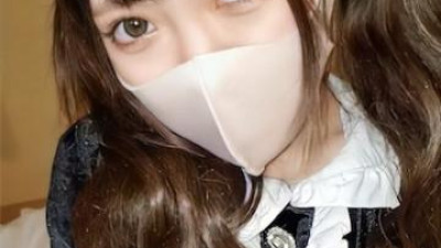 FC2-PPV-1795998 - 로리 얼굴에 괴롭힘을 당하고 안장을 시도했습니다