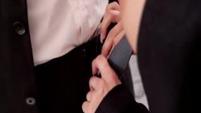 우리의 새 집사는 반드시 나의 아내가 언제 열체조를 필요로 하는지 알아야 합니다.